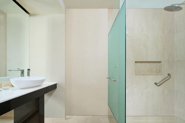 Deluxe Room, 2 Twin Beds, Courtyard View