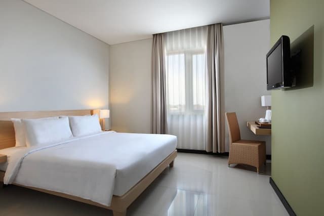 Superior Room, 1 King Bed