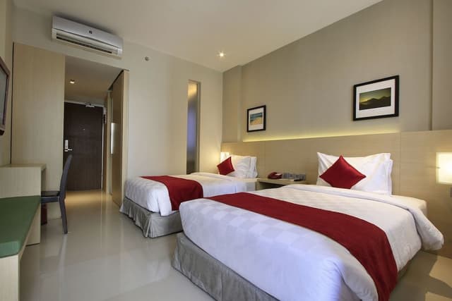 Deluxe Room, Balcony