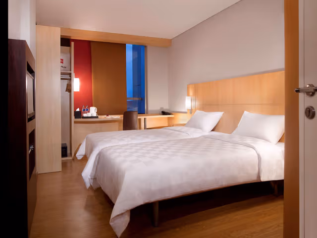 Standard 2 Single beds