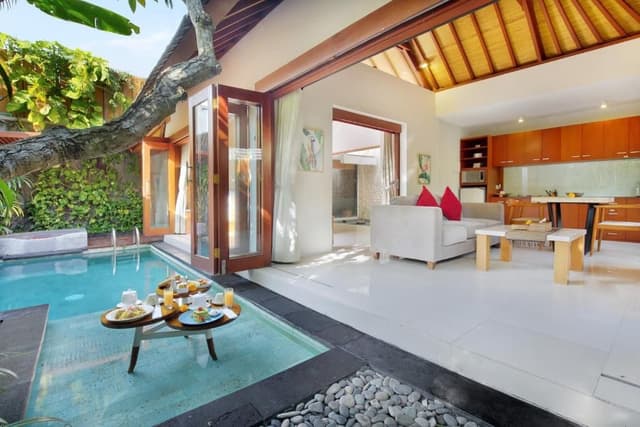 Grand One Bedroom Villa with Private Pool and Bathtub
