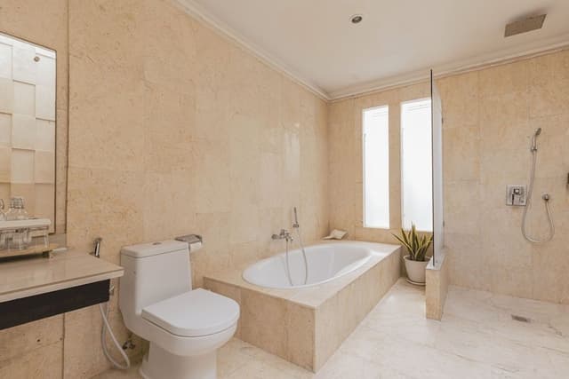 Private Villa with Pool and Garden