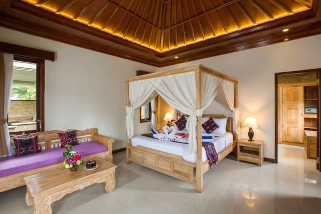 Luxury Suite, 1 Bedroom, Balcony, Pool View