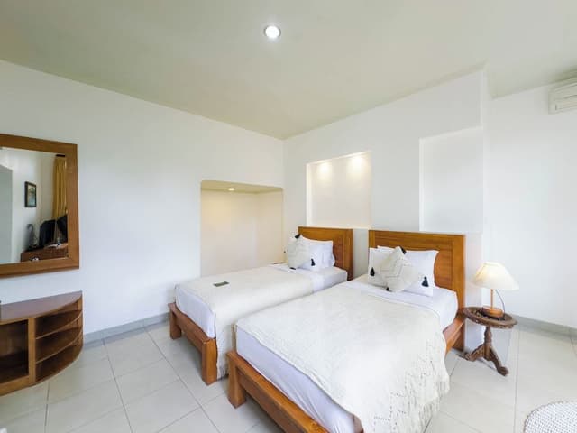 Deluxe Twin Room