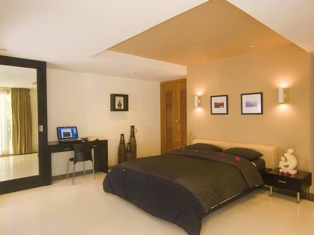 5 Bedrooms