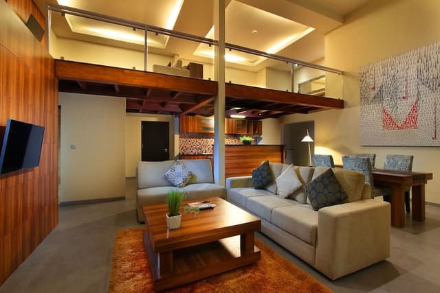 Executive Suite