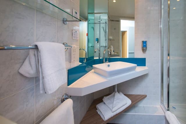 Standard Room, 1 Double Bed (with Free Hot Breakfast)