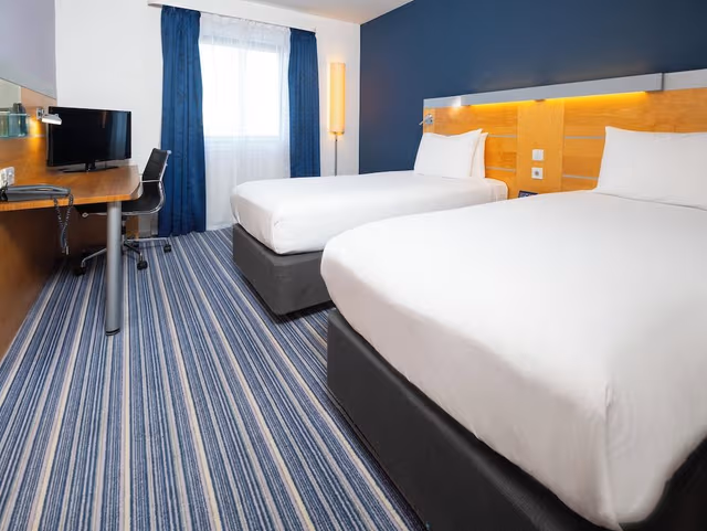 Standard Room, 2 Twin Beds (with Free Hot Breakfast)