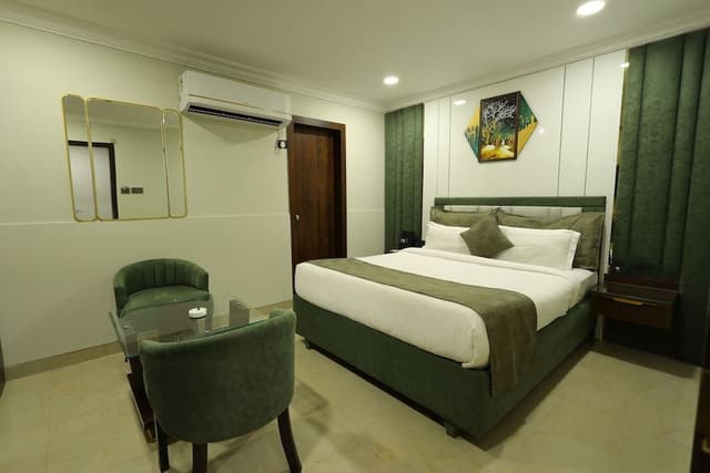 Basic Double Room, 1 Double Bed, Private Bathroom