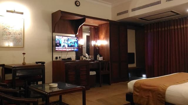 Executive Room