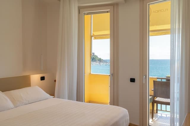 Superior Double Room, 1 King Bed, Sea View