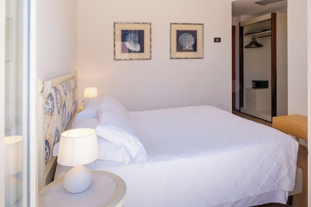 Superior Double Room, 1 King Bed, Partial Sea View