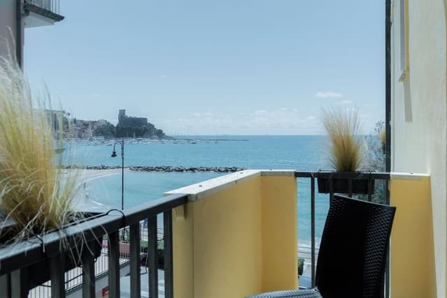 Superior Double Room, 1 King Bed, Partial Sea View