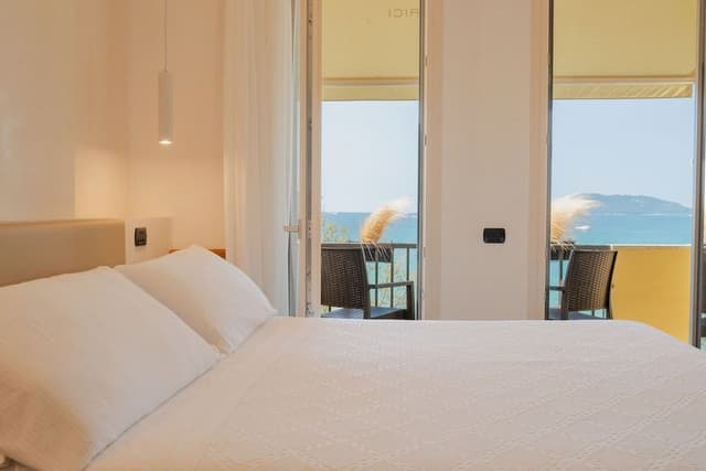 Superior Double Room, 1 King Bed, Sea View