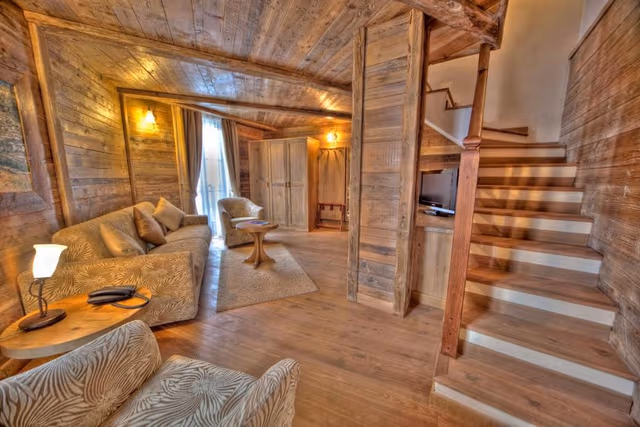 Suite - Split Level