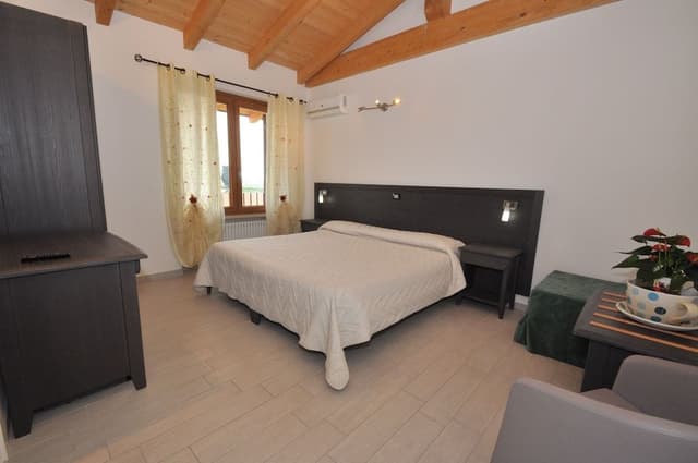 Deluxe Twin Room, 1 Bedroom, Mountain View, Poolside