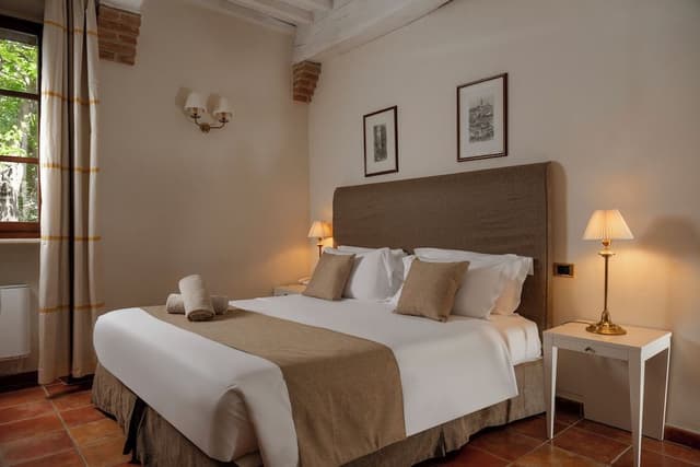 Classic Double Room