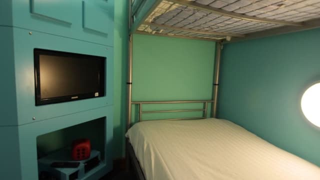 Family Room (Bunk bed size 5ft)