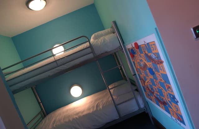 Family Room (Bunk bed size 5ft)