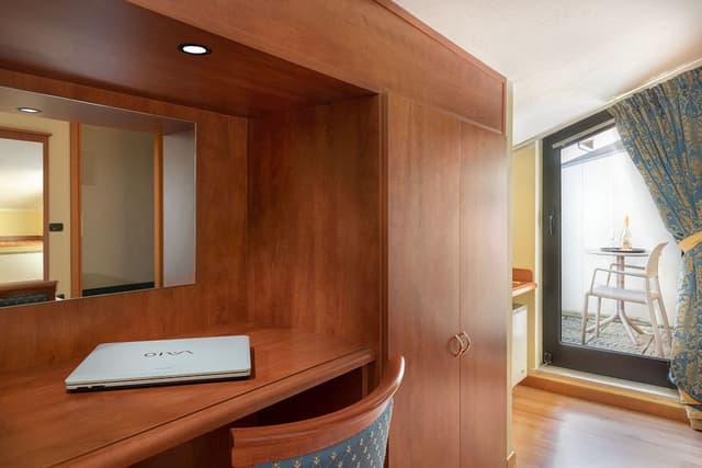Double Room, 1 Queen Bed, Accessible, Balcony