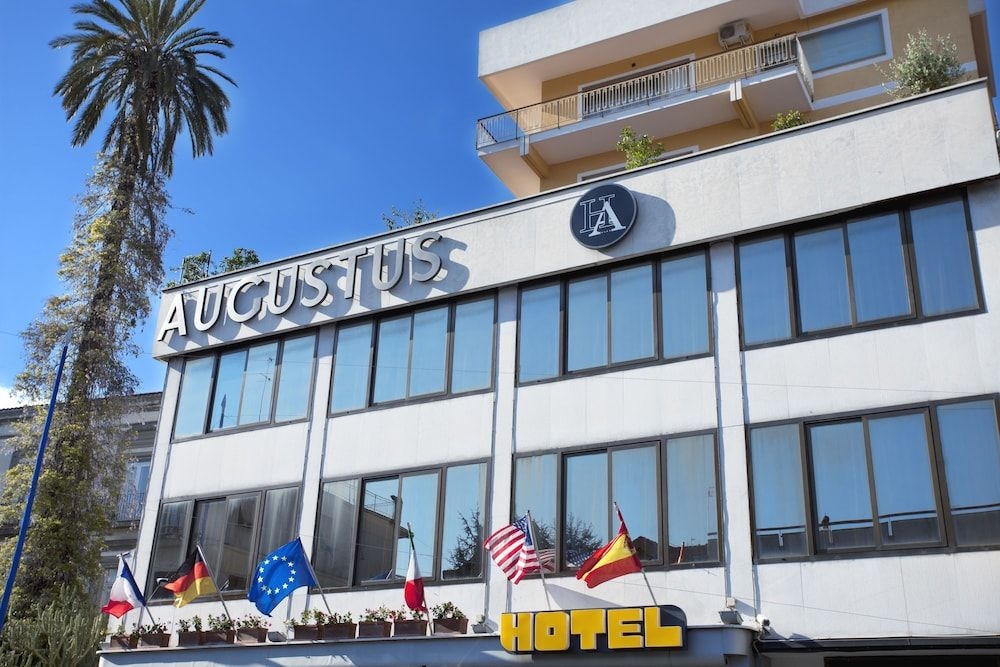 Augustus Hotel3