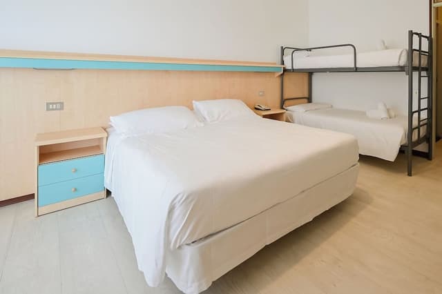 Quadruple Room, Balcony, Sea View (laterale)
