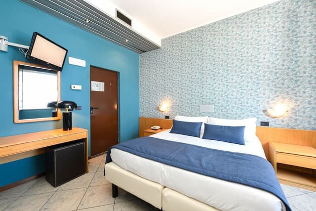 Classic Room, Lake View
