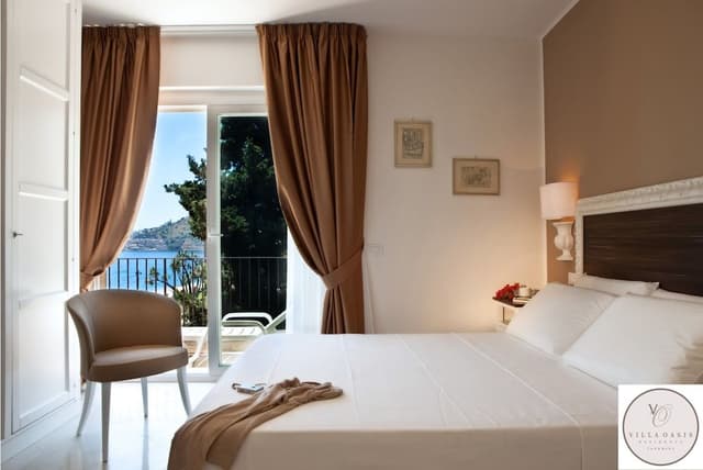 Penthouse, 2 Bedrooms, Jetted Tub, Sea Facing