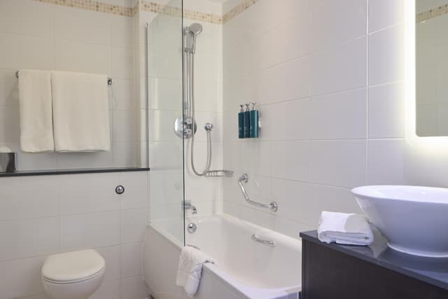 SINGLE GUEST ROOM