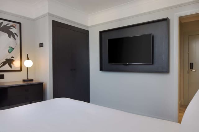 SINGLE GUEST ROOM