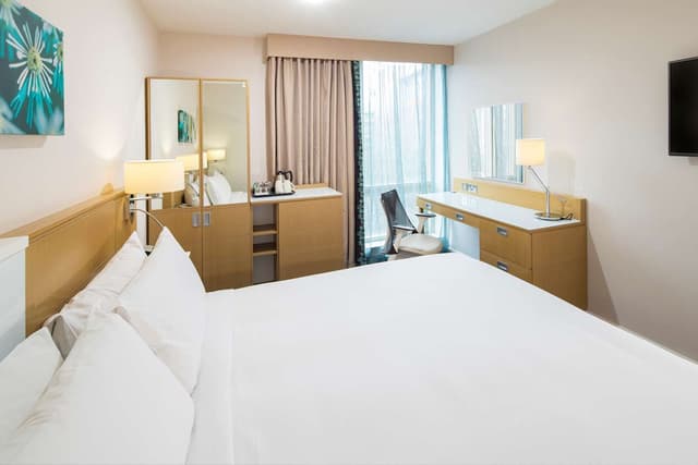 KING GUEST ROOM