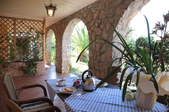 Classic Apartment, 2 Bedrooms, Kitchen, Garden View (for 4 people)