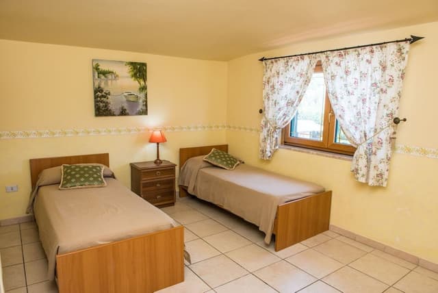 Classic Apartment, 2 Bedrooms, Kitchen, Garden View