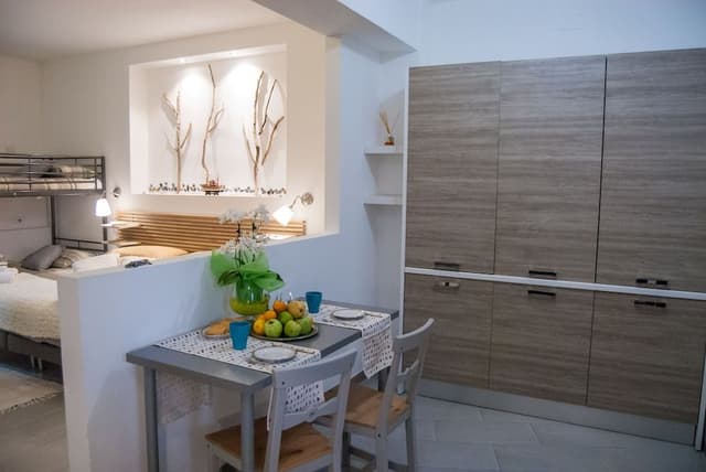 Classic Studio, Garden View (1 letto queen+1 letto a castello)