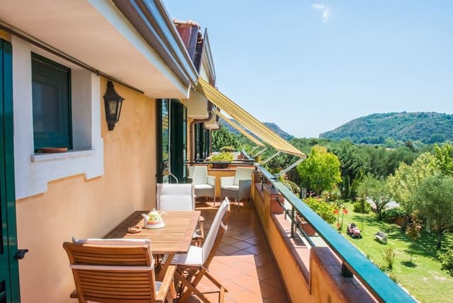 Classic Studio, Garden View (1 letto queen+1 letto a castello)