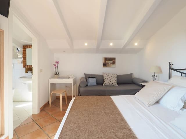 Classic Triple Room, Garden View, Tower