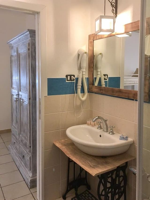 Classic Studio, Garden View (1 letto queen+1 letto a castello)
