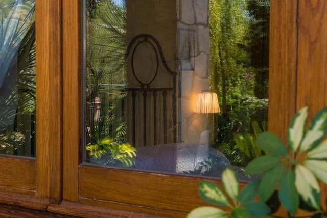 Classic Apartment, 2 Bedrooms, Kitchen, Garden View