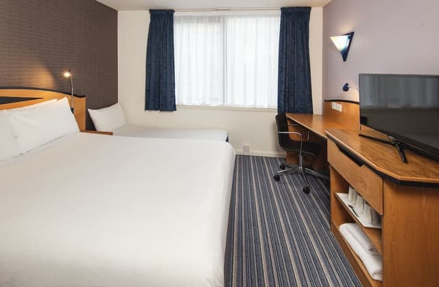 Standard Room, 1 Double Bed with Sofa bed (with Free Hot Breakfast)