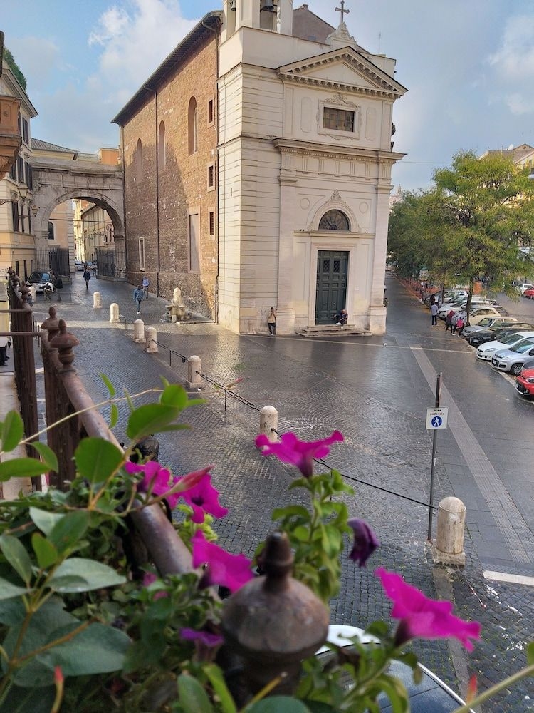 B&B Roma Cheap & Chic1