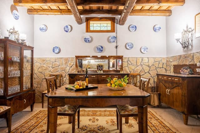 Family Apartment, 1 Bedroom, Courtyard View