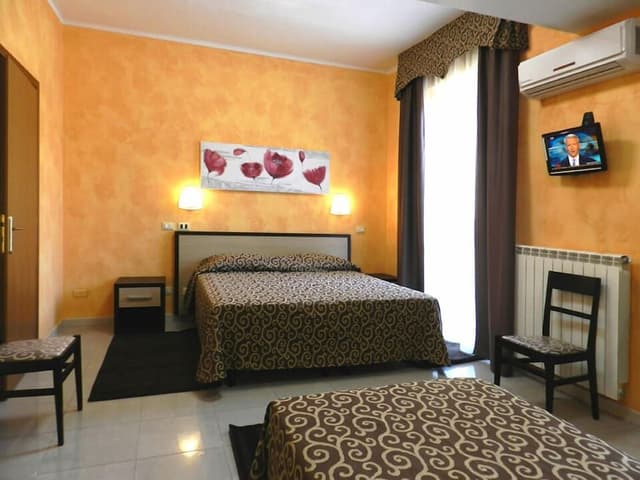 Standard Triple Room