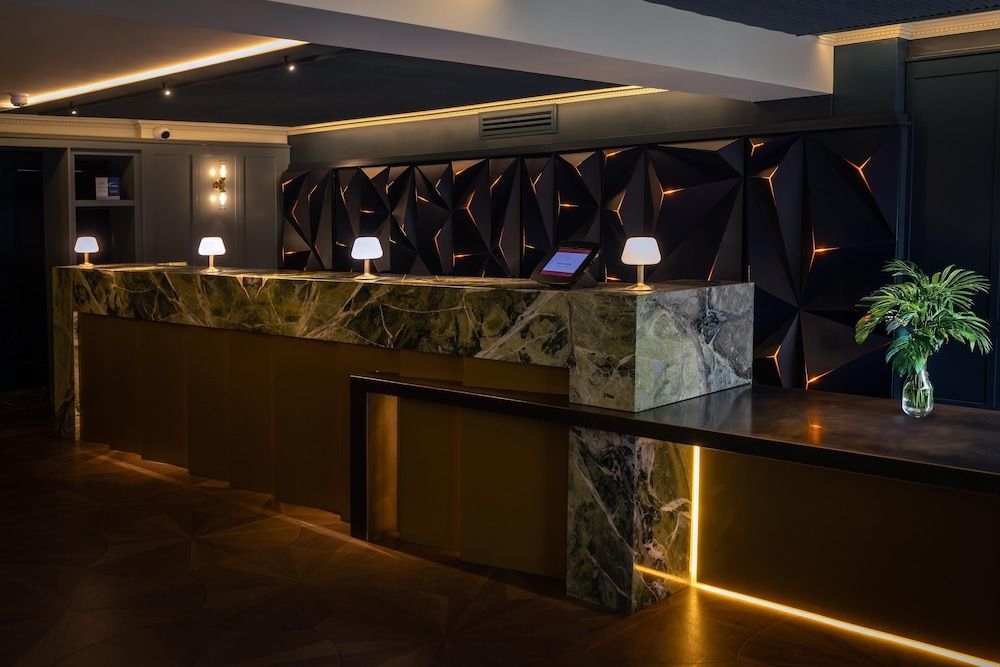 Best Western Abbots Barton Hotel1