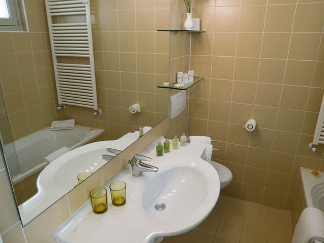 Comfort Room, 2 Twin Beds