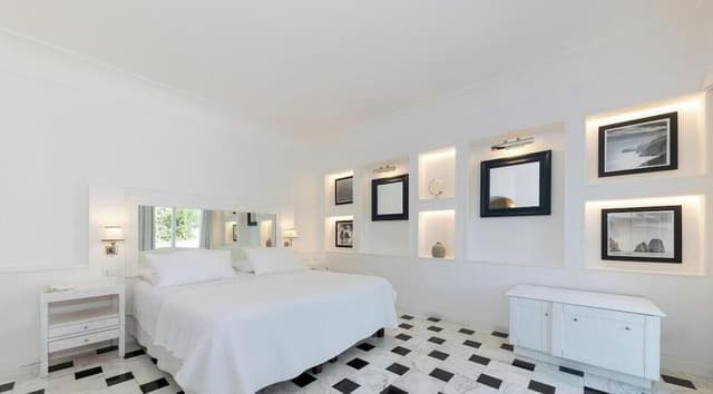 Superior Double Room, City View