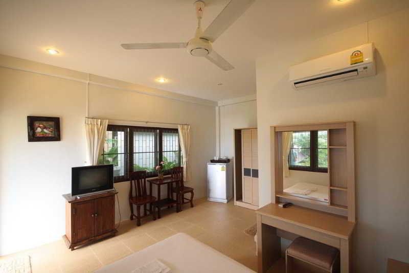 กะตะ ไฮวิว รีสอร์ท (Kata Hi View Resort)4
