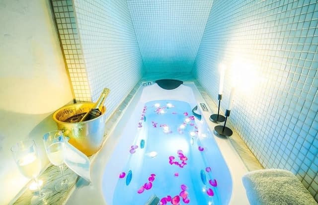 Exclusive Double Room, Jetted Tub, City View