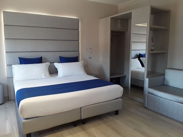 Deluxe Double or Twin Room, Lake View