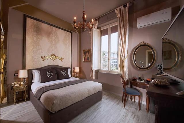 Deluxe Suite, Balcony