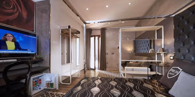 Loft, Annex Building (1 Double Bed & 1 French Bed)